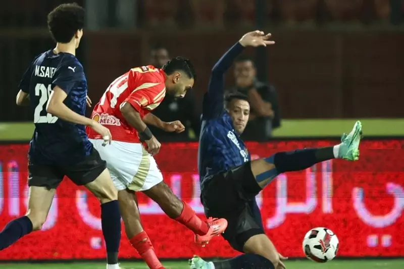 الأهلي وسيراميكا